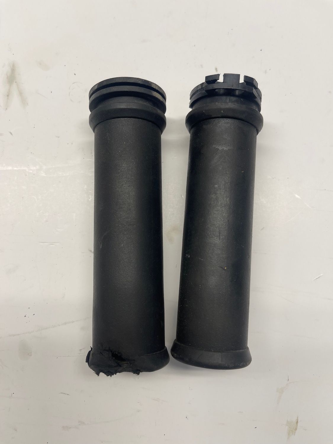 Handlebar Grips Left Right--2020 Harley-Davidson Sportster XL883
