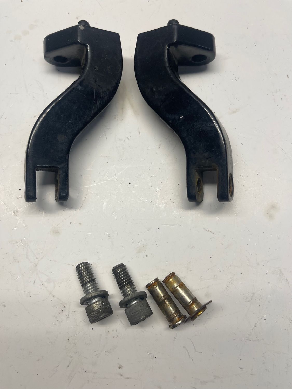 Rear Passenger Floorboard Mounting Brackets--1999 Harley-Davidson FLHRCI Road King Classic