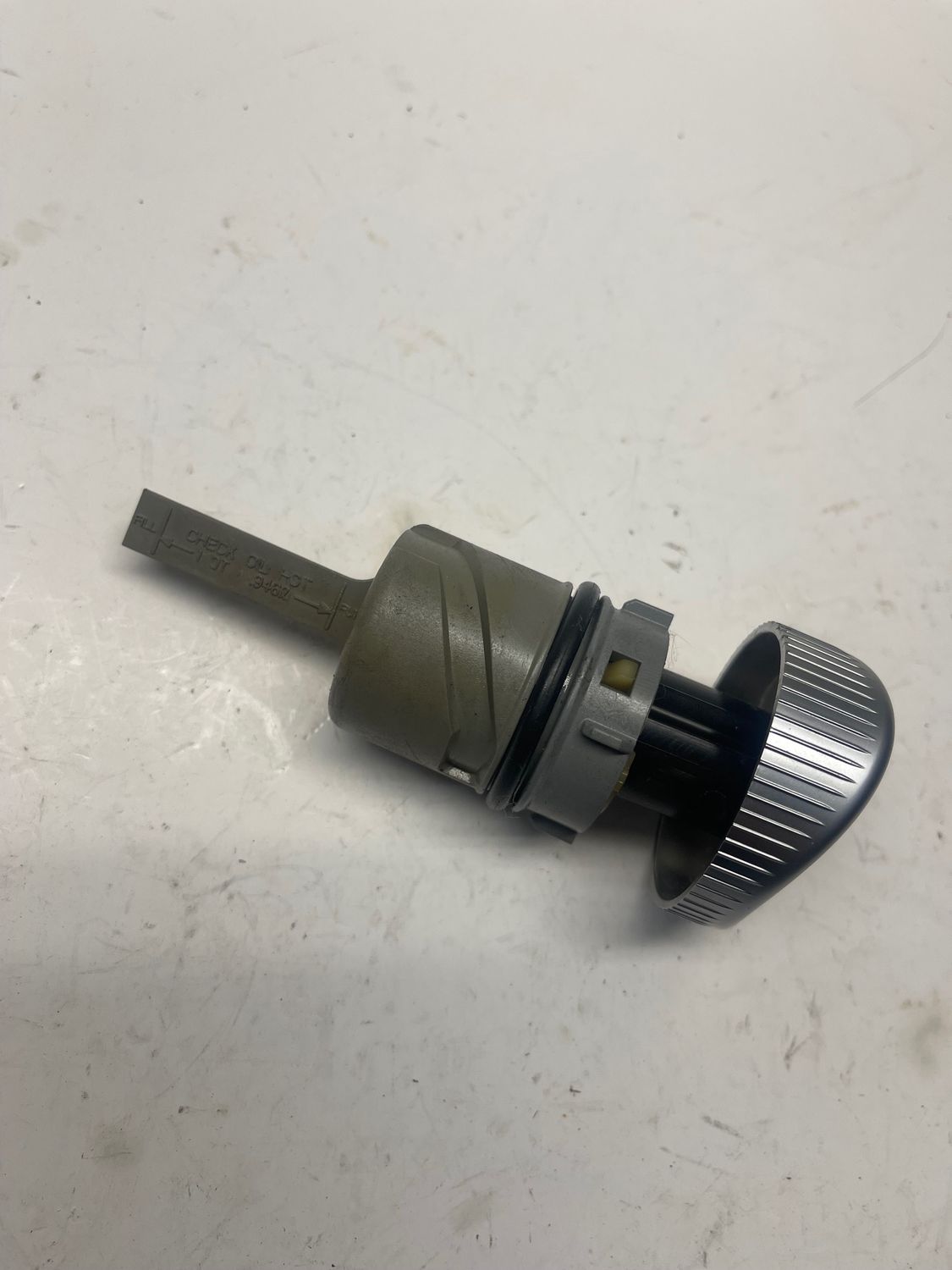Oil Tank Dipstick 62592-07A--2020 Harley-Davidson Sportster XL883