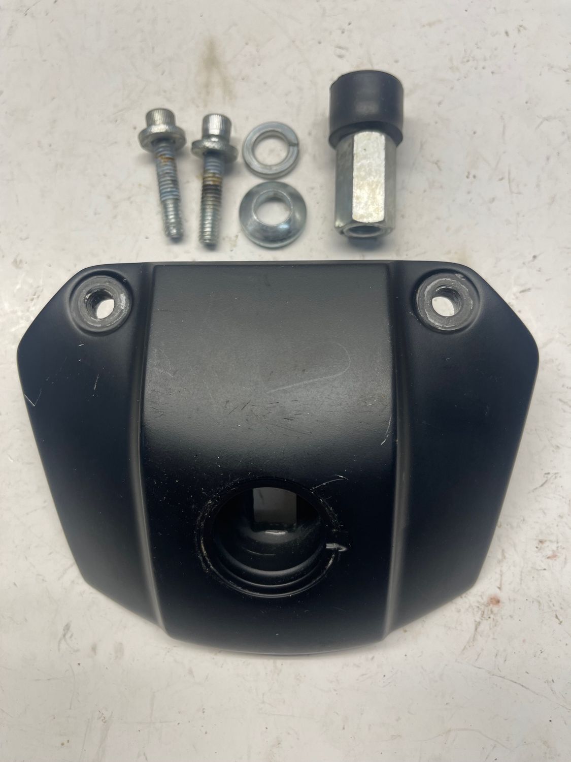 Headlight Mounting Bracket 67700195--2020 Harley-Davidson Sportster XL883