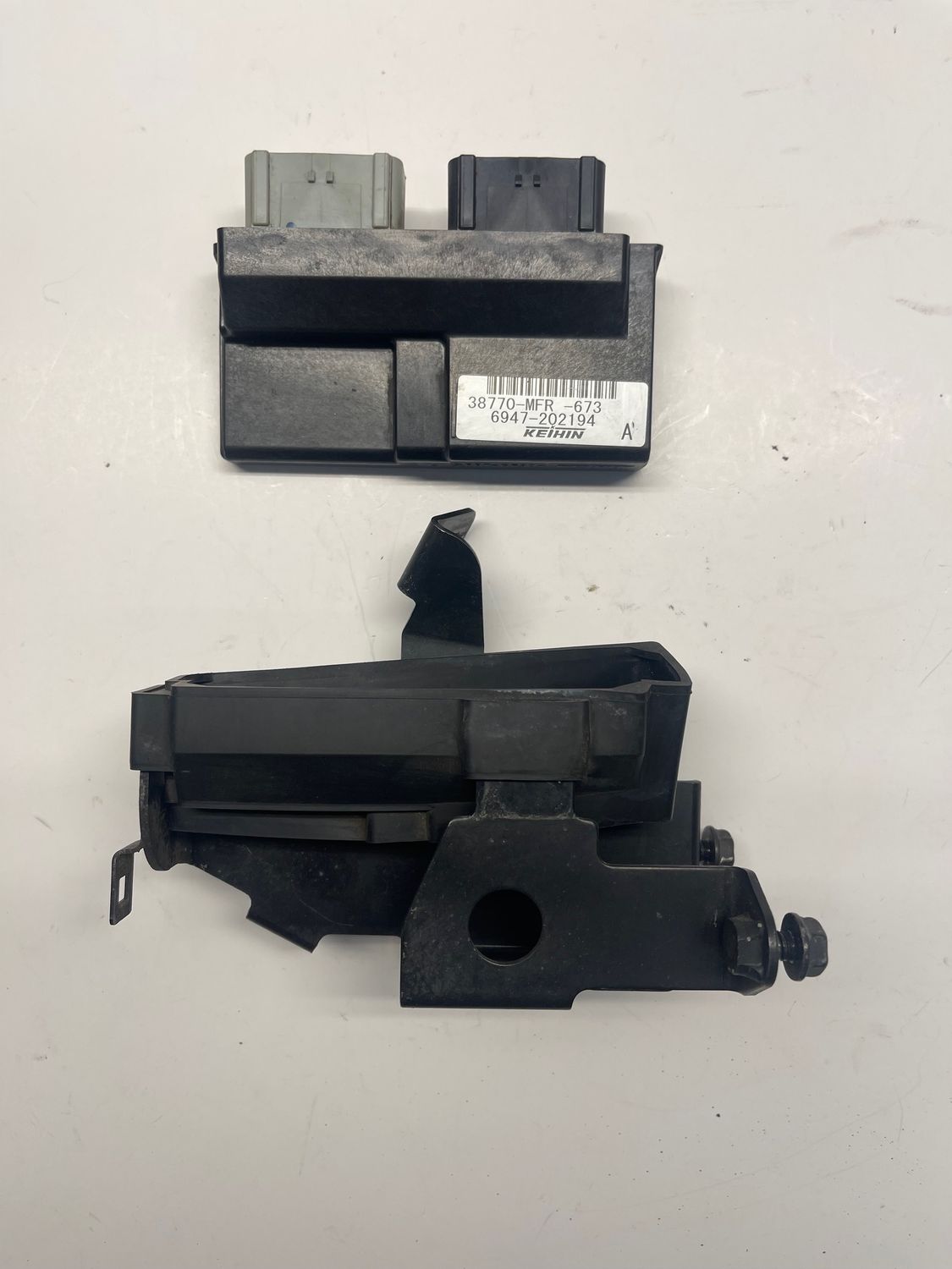 ECM ECU CDI Computer & Bracket 38770-MFR-673--2010 Honda VT1300CR Stateline