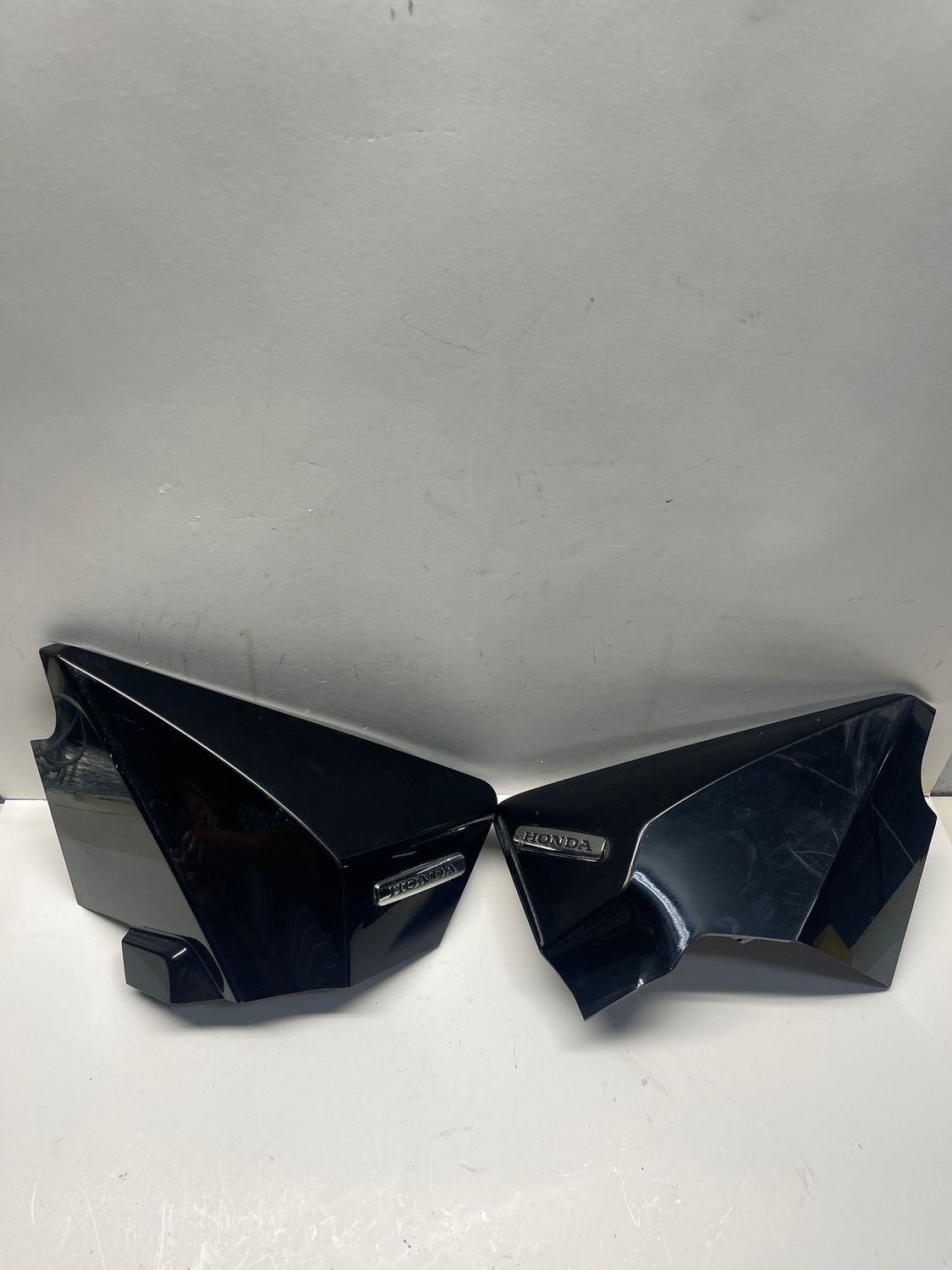 Side Covers Left & Right 83400-MFR-6700/ 83450-MFR-6700--2010 Honda VT1300CR Stateline