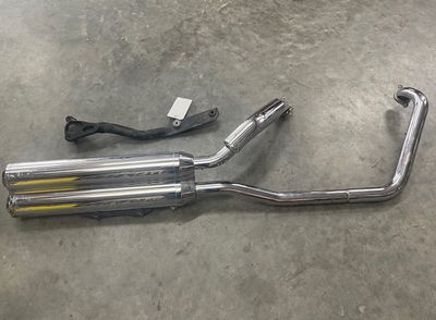 Exhaust Headers, Mufflers & Bracket 18455-MFR-670/ 18310-MFR-770--2010 Honda VT1300CR Stateline