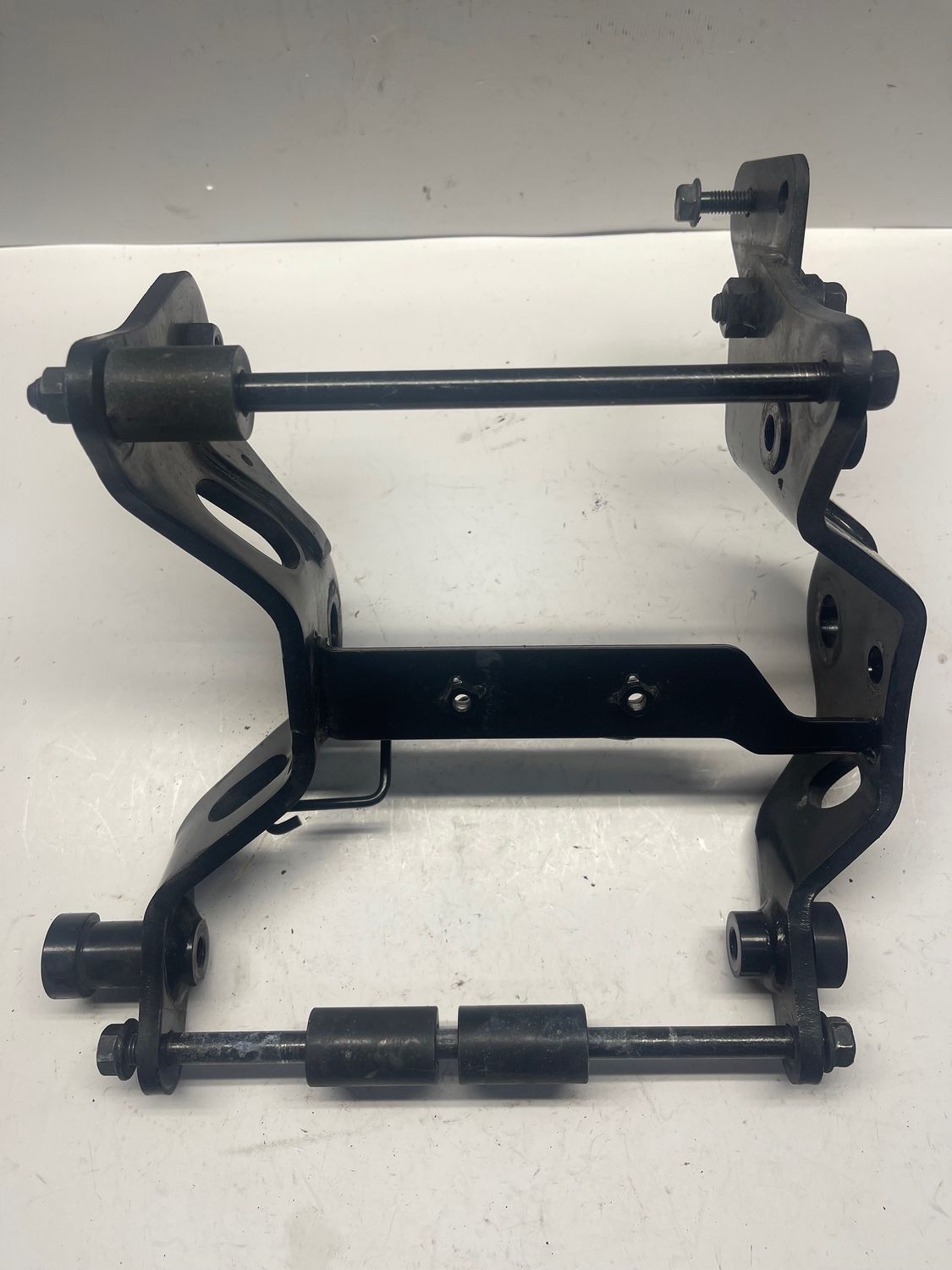 Front Pivot Mount Plate 50210-MFR-670--2010 Honda VT1300CR Stateline