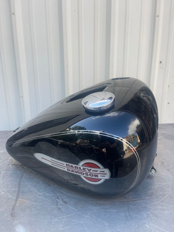Fuel Tank-Has a 4 Fuel Tank-Has a 4" depression on right side--2004 Harley-Davidson Heritage Softail