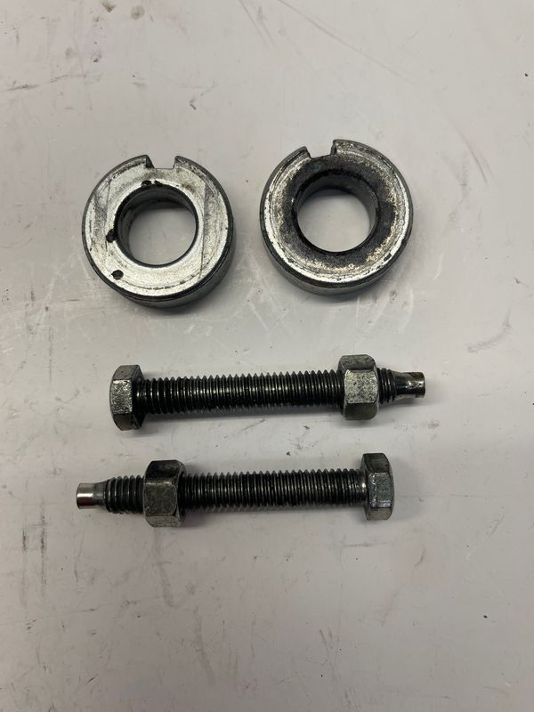 Rear Axle Spacers Adjusters 47577-86 & 47579-86--2004 Harley-Davidson Heritage Softail