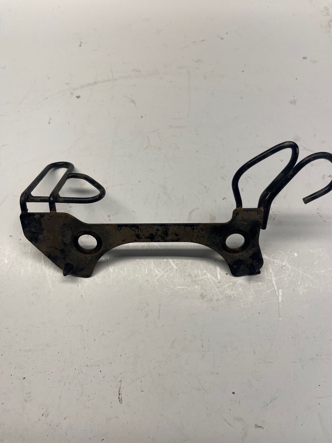 Brake Hose Guide Bracket 5KS-25886-00-00--2002 Yamaha V-Star XVS1100APR Classic