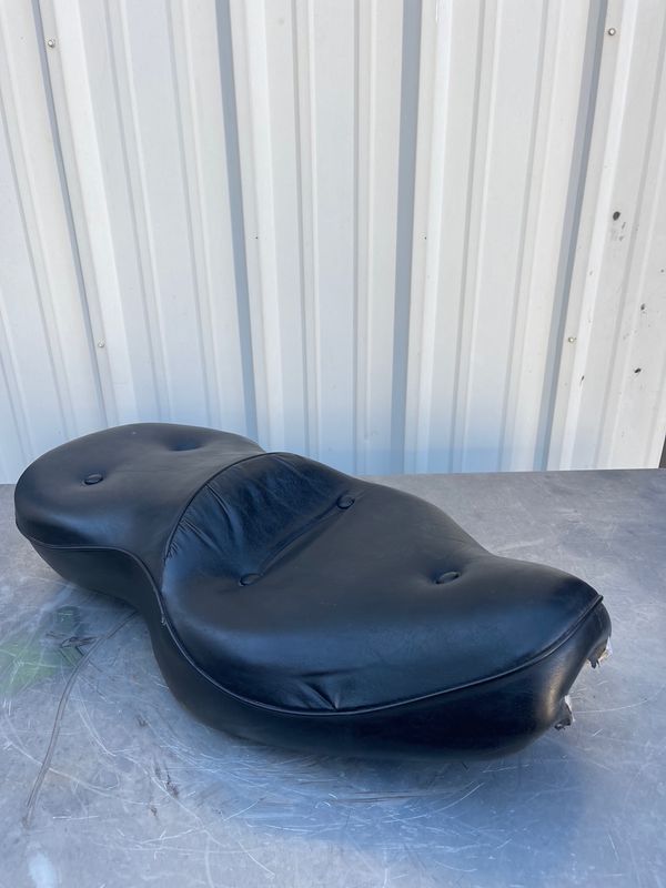 Seat-Harley-Davidson Touring Seat-Harley-Davidson Touring