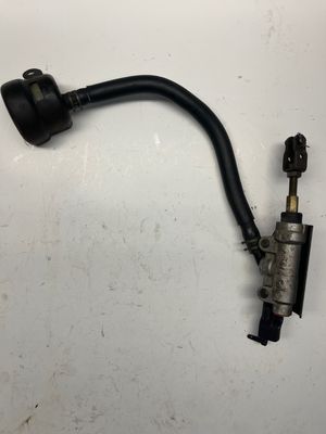 Rear Brake Master Cylinder 5EL-2583V-00-00--2002 Yamaha V-Star XVS1100APR Classic Rear Brake Master Cylinder 5EL-2583V-00-00--2002 Yamaha V-Star XVS1100APR Classic