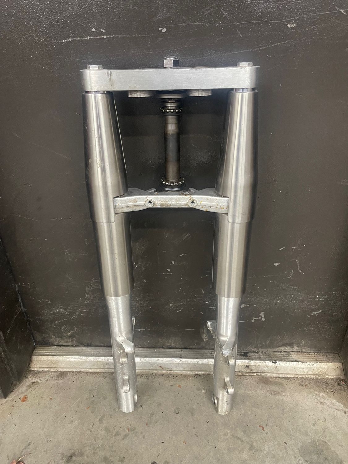 Front End, Front Forks & Triple Tree --2002 Yamaha V-Star XVS1100APR Classic Front End, Front Forks & Triple Tree --2002 Yamaha V-Star XVS1100APR Classic