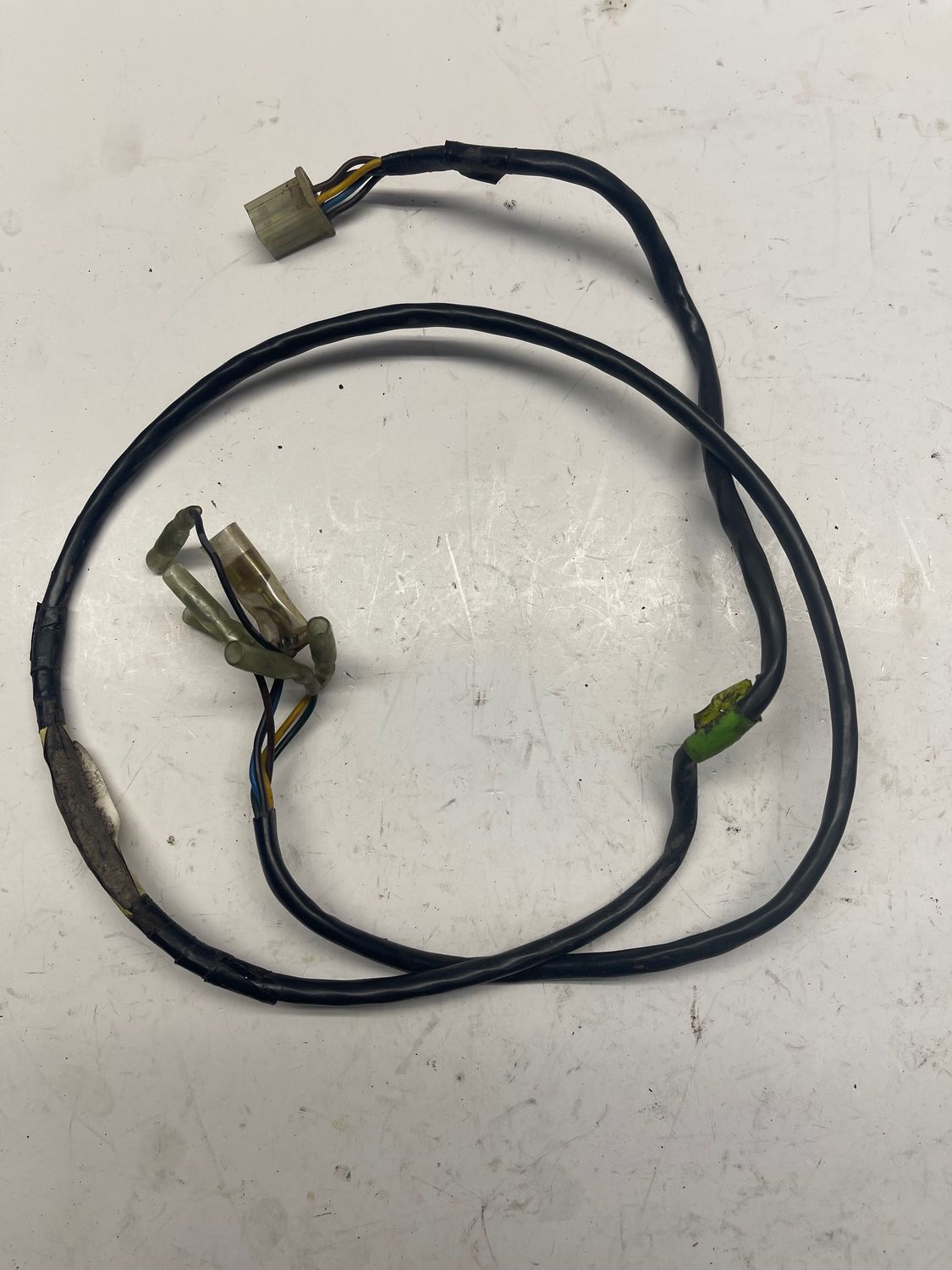 Rear Tail Light Wire Harness 5KS-84717-00--2002 Yamaha V-Star XVS1100APR Classic Rear Tail Light Wire Harness 5KS-84717-00--2002 Yamaha V-Star XVS1100APR Classic