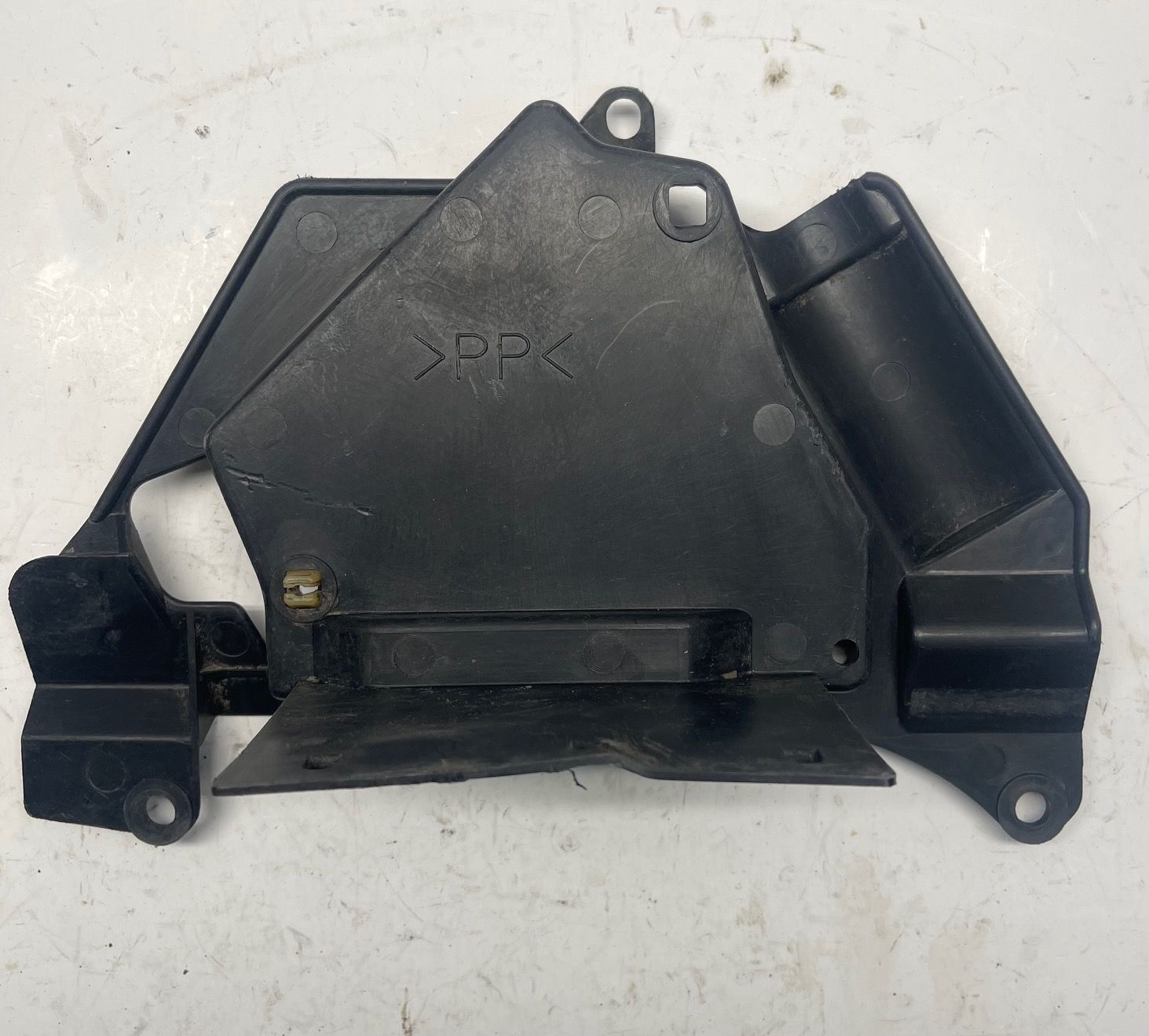 Lid #2 Cover 5EL-2177J-00-00--2002 Yamaha V-Star XVS1100APR Classic