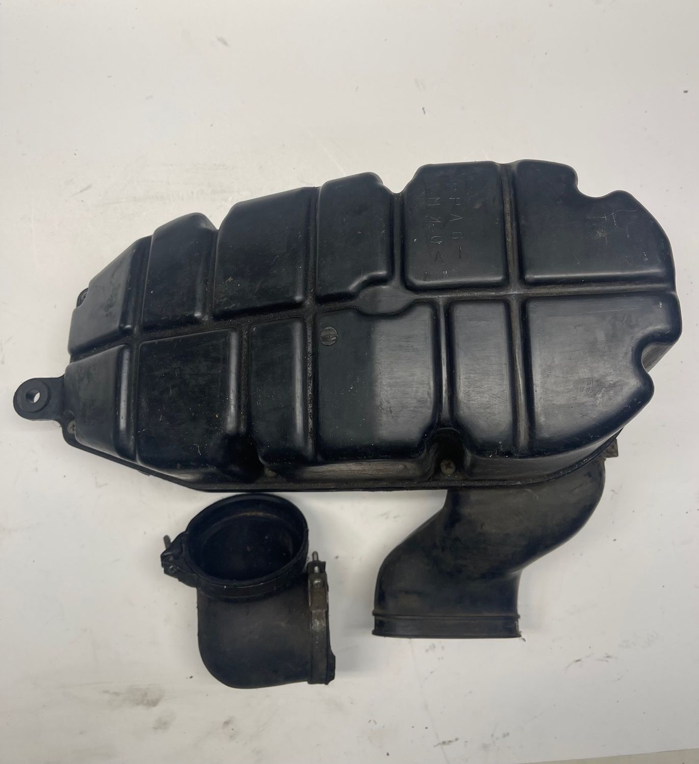 Air Intake Box Silencer 5EL-14421-10-00, 5EL-14431-00-00, 5EL-14411-00-00--2002 Yamaha V-Star XVS 1100 Air Intake Box Silencer 5EL-14421-10-00, 5EL-14431-00-00, 5EL-14411-00-00--2002 Yamaha V-Star XVS 1100