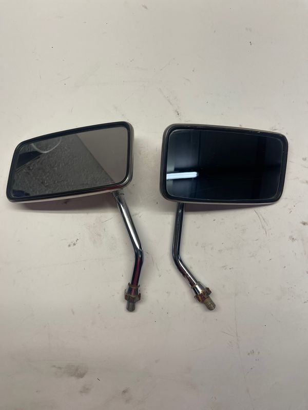 Mirrors Left & Right--2002 Yamaha V-Star XVS 1100 Mirrors Left & Right--2002 Yamaha V-Star XVS 1100