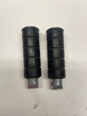 Passenger Pegs--2002 Yamaha V-Star XVS 1100 Passenger Pegs--2002 Yamaha V-Star XVS 1100