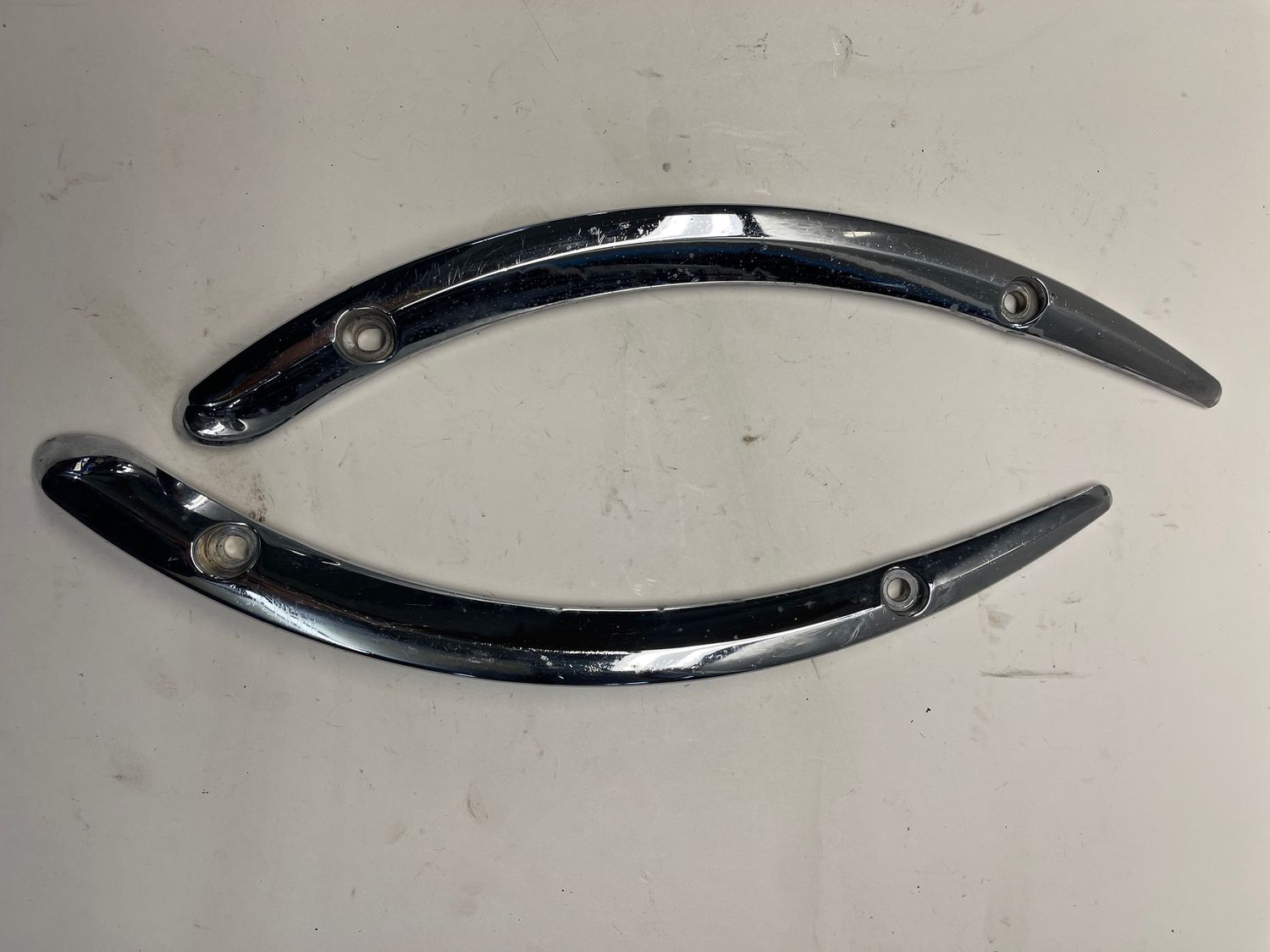 Rear Fender Supports Struts 2YHH193, 2YHH194--2002 Yamaha V-Star XVS 1100 Rear Fender Supports Struts 2YHH193, 2YHH194--2002 Yamaha V-Star XVS 1100