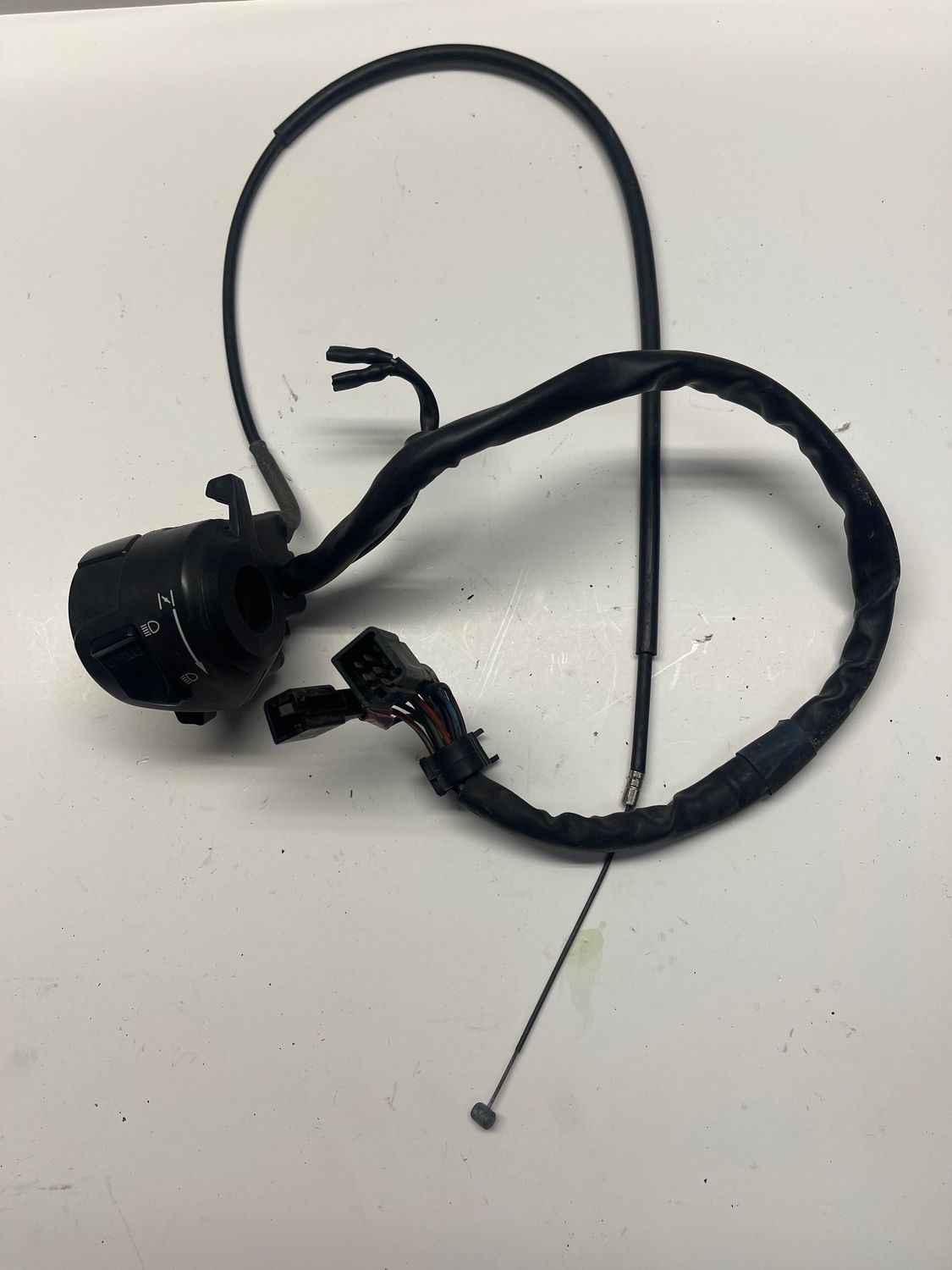 Left Handlebar Control Switch 35020-MAJ-A20--2003 Honda ST1100 Police Left Handlebar Control Switch 35020-MAJ-A20--2003 Honda ST1100 Police