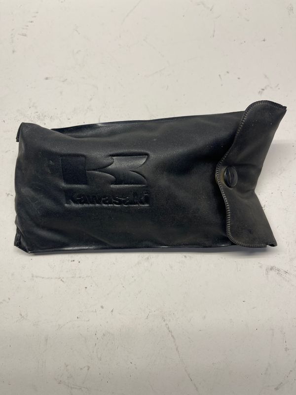 Tool Kit-- Kawasaki Vulcan VN800 B