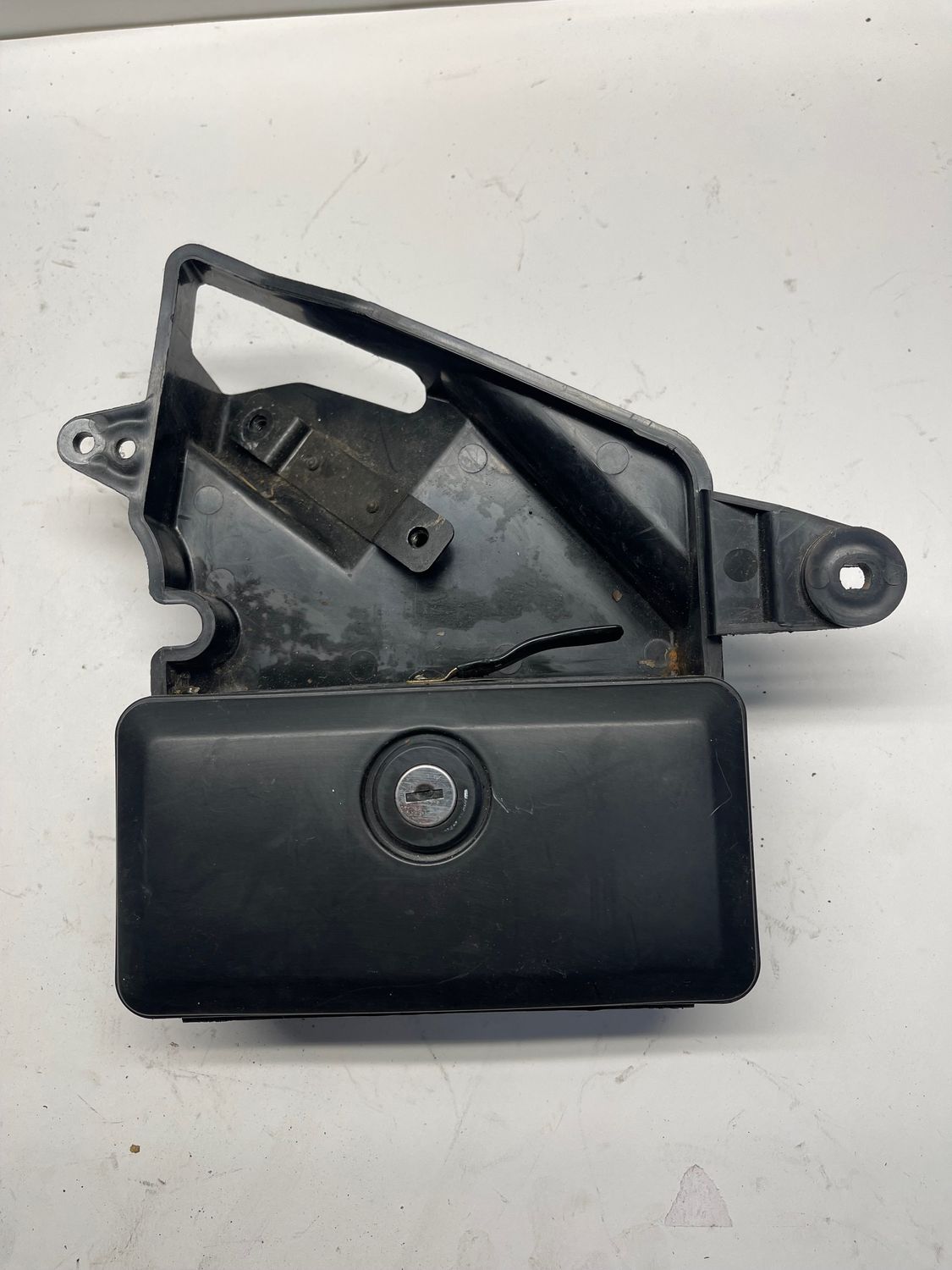 Tool Storage Box ( No key) 32098-1105-- Kawasaki Vulcan VN800B Tool Storage Box ( No key) 32098-1105-- Kawasaki Vulcan VN800B