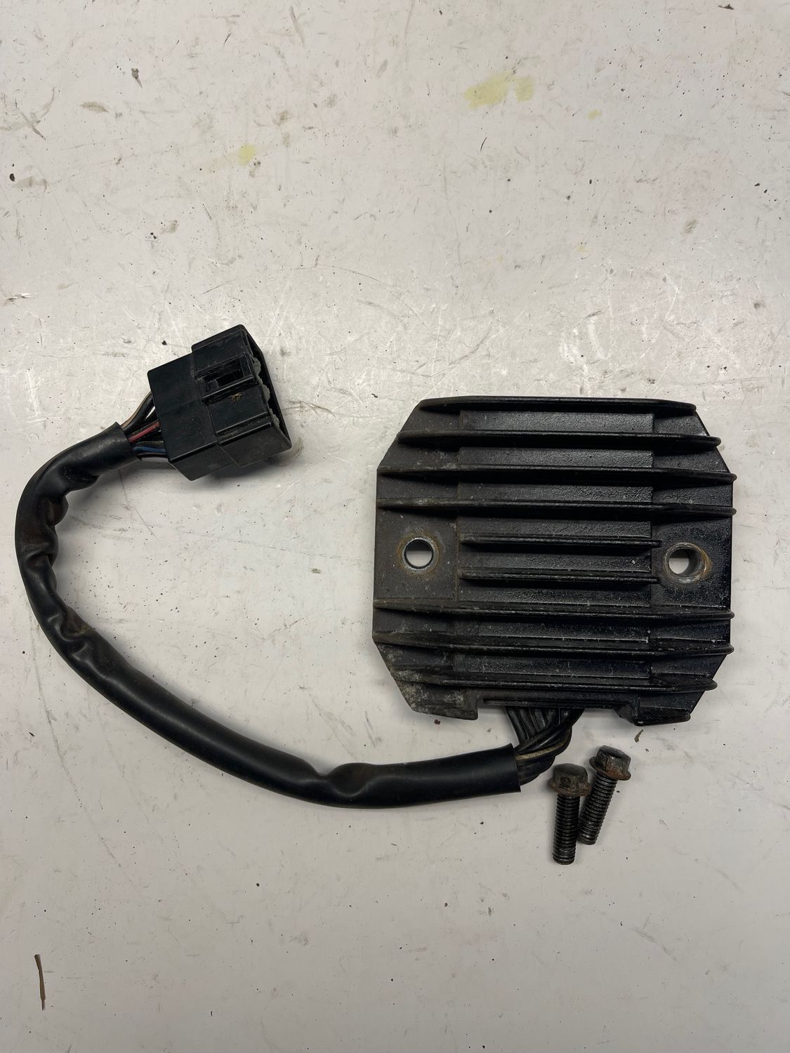 Voltage Regulator Rectifier  21066-1106 --Kawasaki Vulcan VN800B