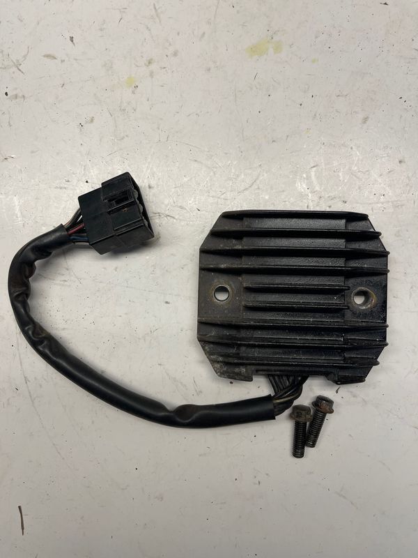 Voltage Regulator Rectifier  21066-1106 --Kawasaki Vulcan VN800B