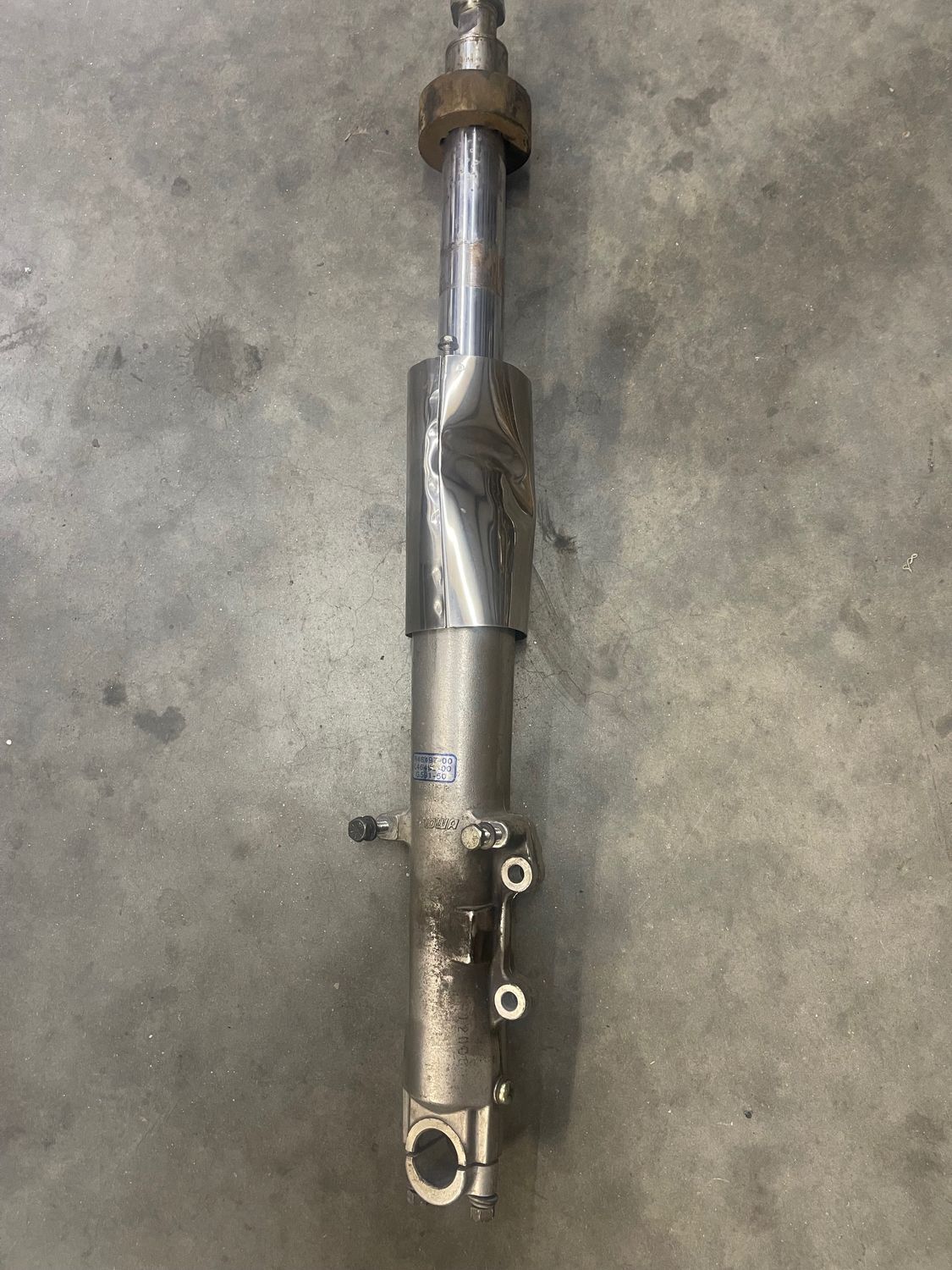 Front Fork Right Side  46497-00--2001 Harley-Davidson FLTR Road Glide