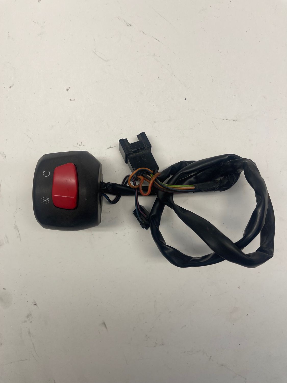 Right Handlebar Control switch 37200-35F30--2002 Suzuki GSXR750