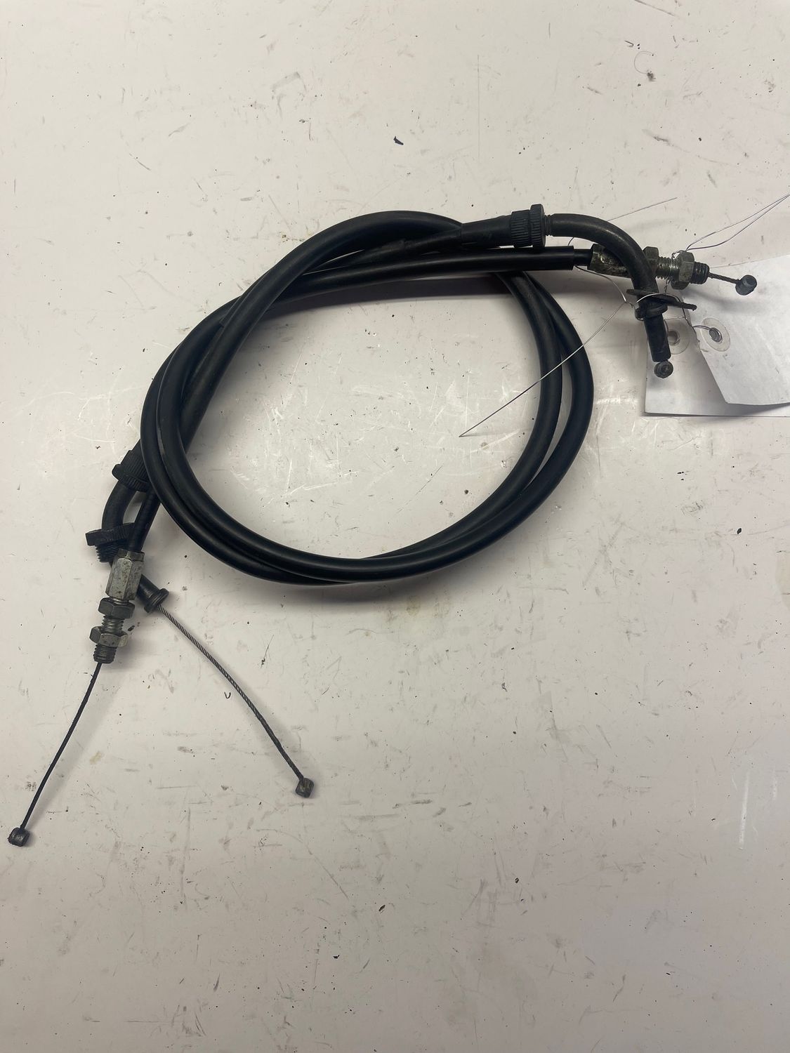 Throttle Cables 58300-35F10/ 58300-35F00--2002 Suzuki GSXR750 Throttle Cables 58300-35F10/ 58300-35F00--2002 Suzuki GSXR750