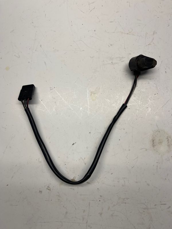 Speed Sensor 34990-35F00--2002 Suzuki GSXR750