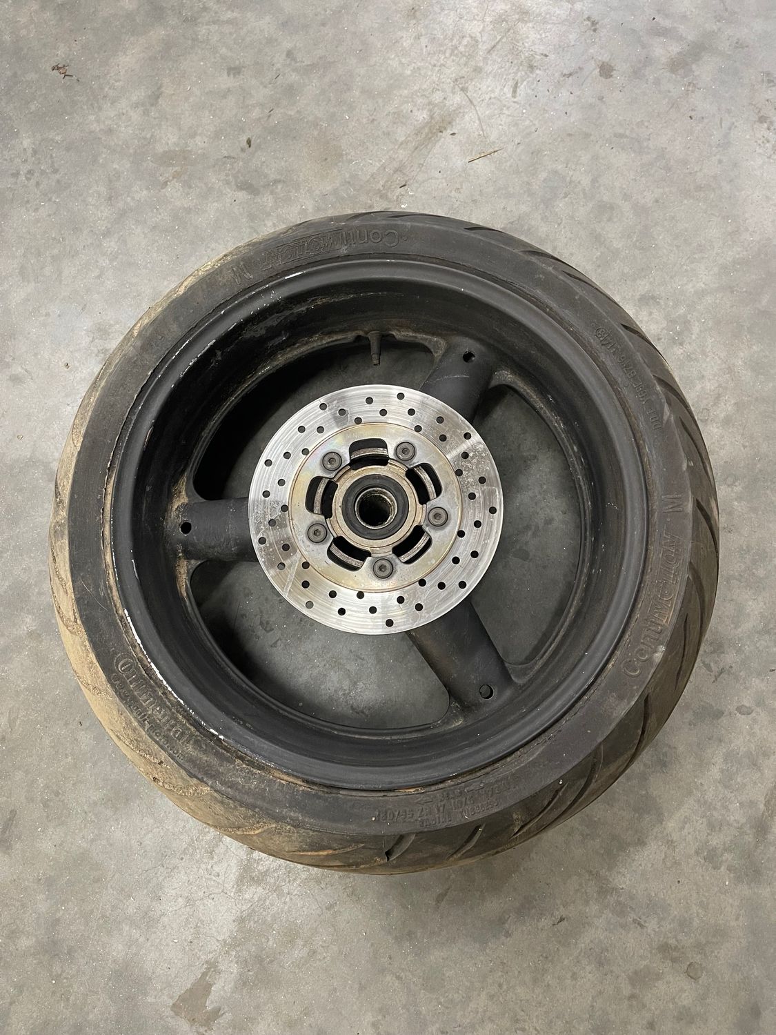 Rear Rim  180/55  17x5.5--2002 Suzuki GSXR750