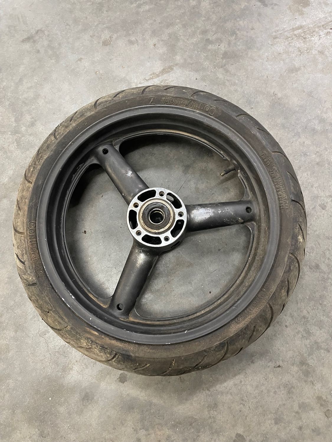 Front Rim  120/70  17x3.5--2002 Suzuki GSXR750