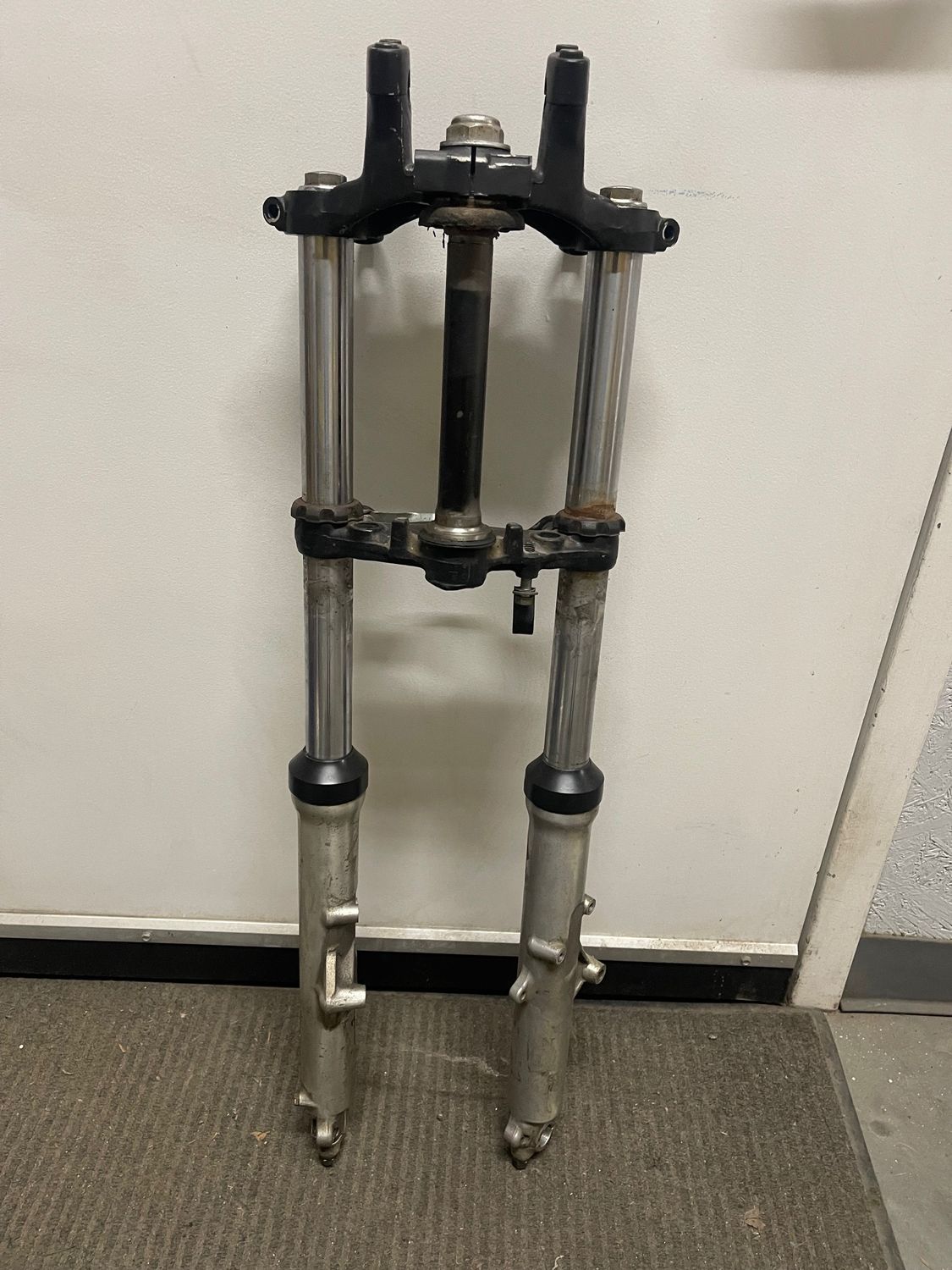 Front Forks Triple Tree Suspension--1978 Honda CB750K-750 Four Front Forks Triple Tree Suspension--1978 Honda CB750K-750 Four