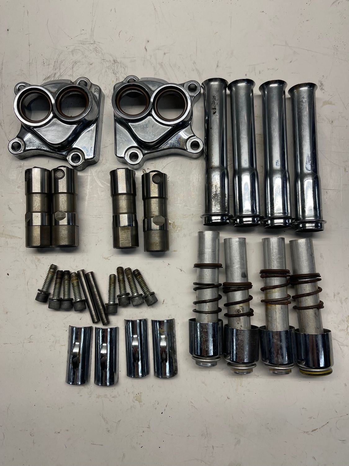 Lifters Tappet Push Rod Cover Set 17965-99, 17967-99--2008 Harley FLHX Street Glide