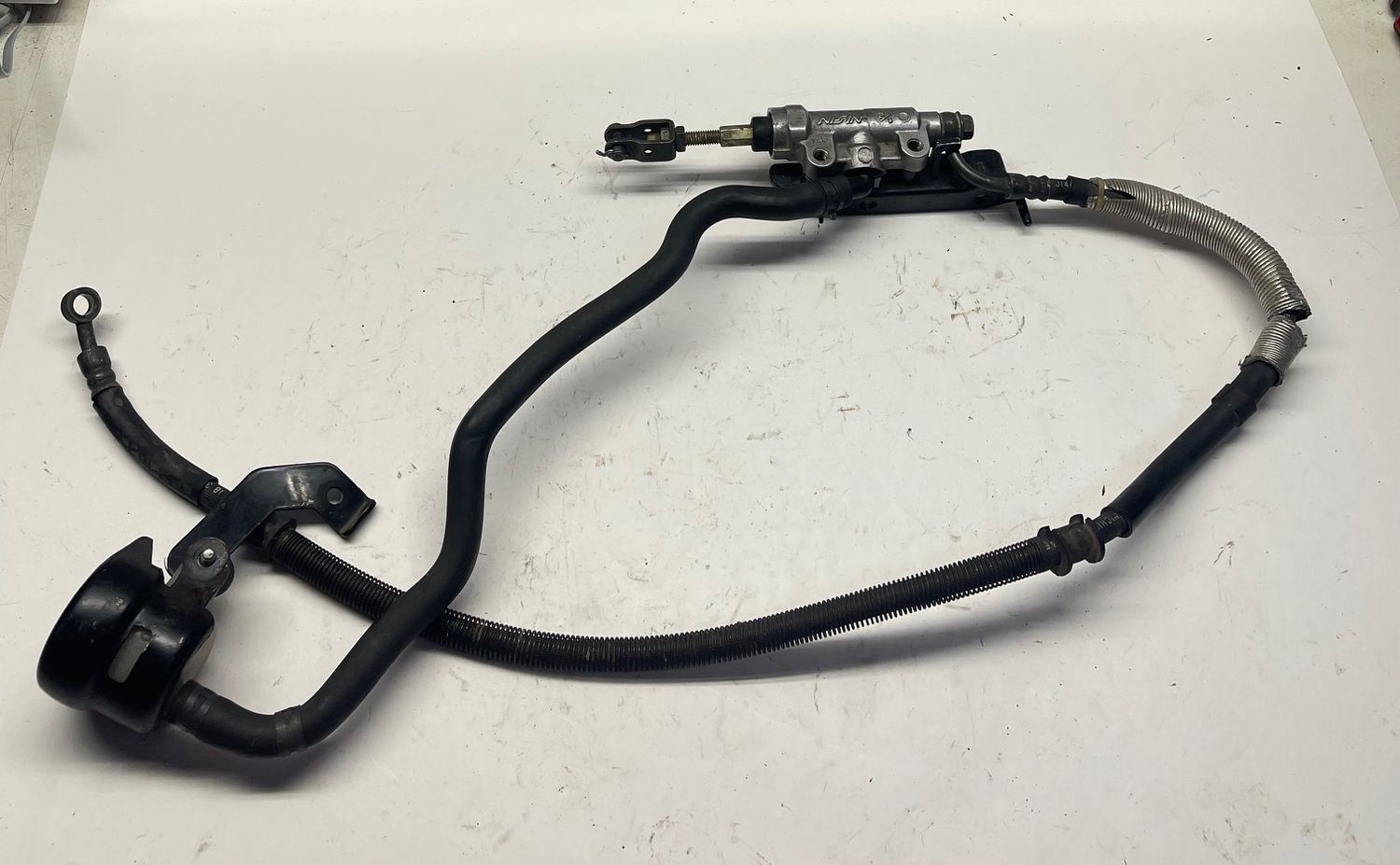 Rear Brake Master Cylinder Assembly 5EL-2583V-00-00--2002 Yamaha V-Star XVS 1100 Rear Brake Master Cylinder Assembly 5EL-2583V-00-00--2002 Yamaha V-Star XVS 1100