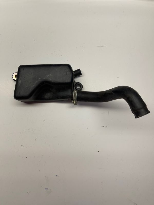 Airbox Breather Box Canister --2000 Ducati Monster M750D