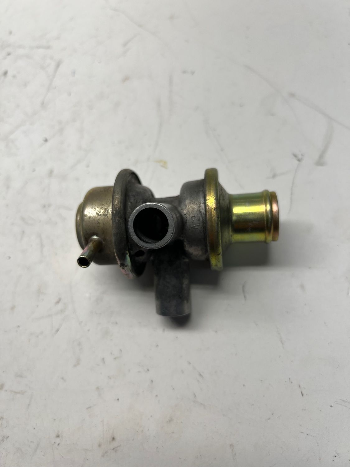 Air Switch Valve 16126-1005--2000 Kawasaki ZR750 F2