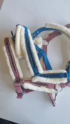 Fluffy Head Collar
