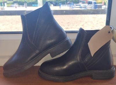 Harry Hall boot