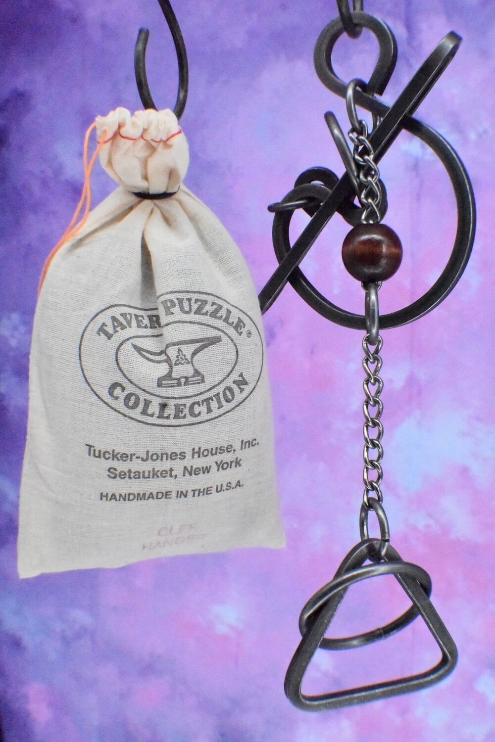 Clef Hanger