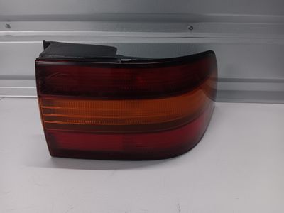 Lexus LS400 Tail Light Right Side RH 1990 1991 1992 1993 1994 OEM