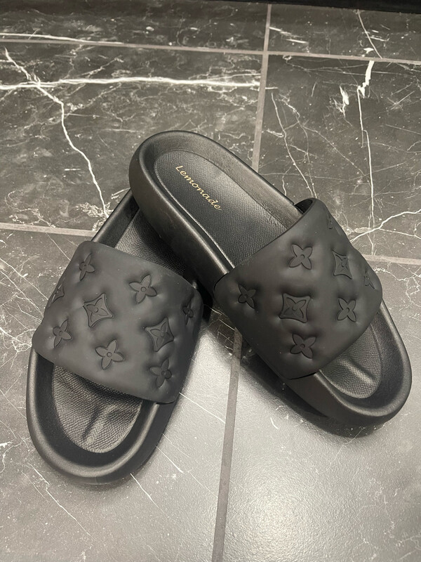 Low key Slides
