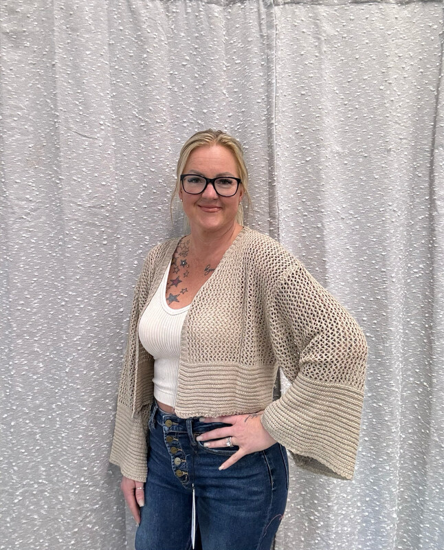 Oatmeal Crop Cardigan