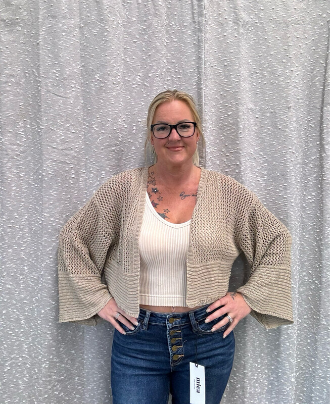 Oatmeal Crop Cardigan