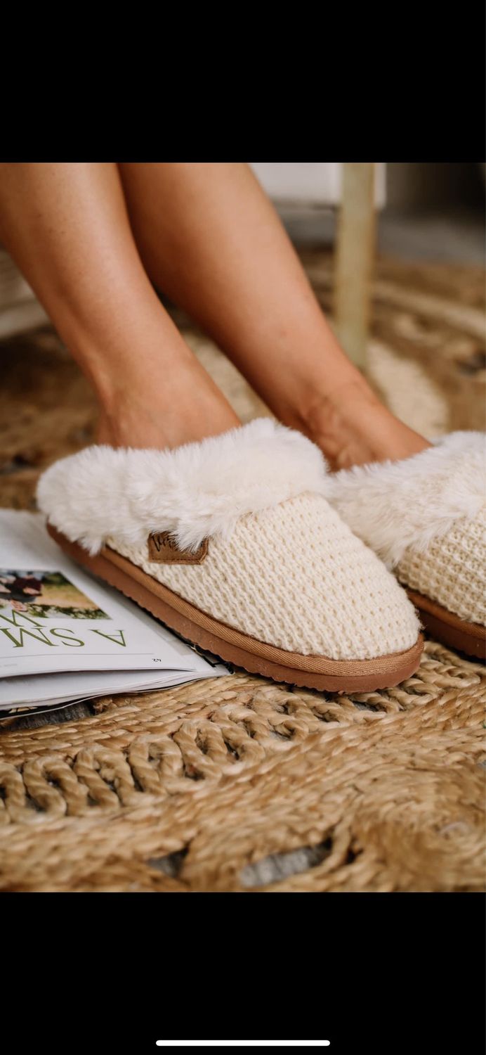 Very G Cream Evie Slippers