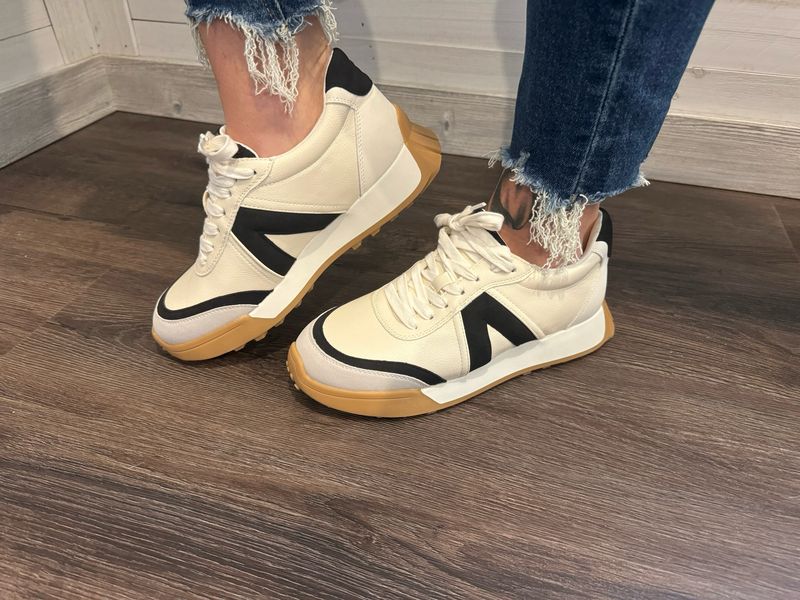 Lauren MIA Sneaker