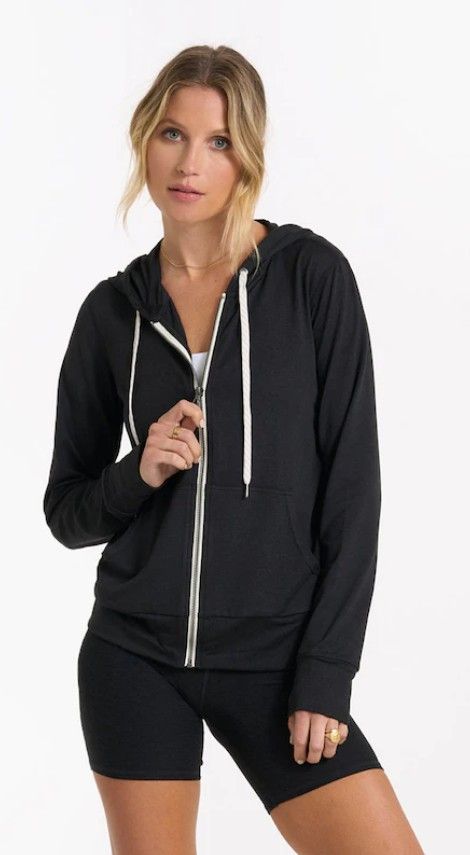 Vuori Dupe Hoodie Black