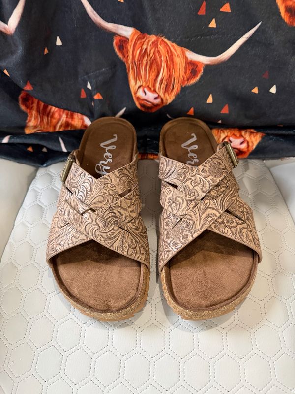 Jada Brown Sandals
