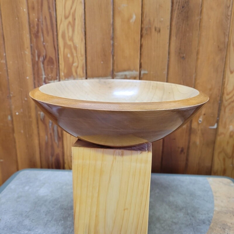 Maple bowl with dye finish - Bol en érable avec fini teinture