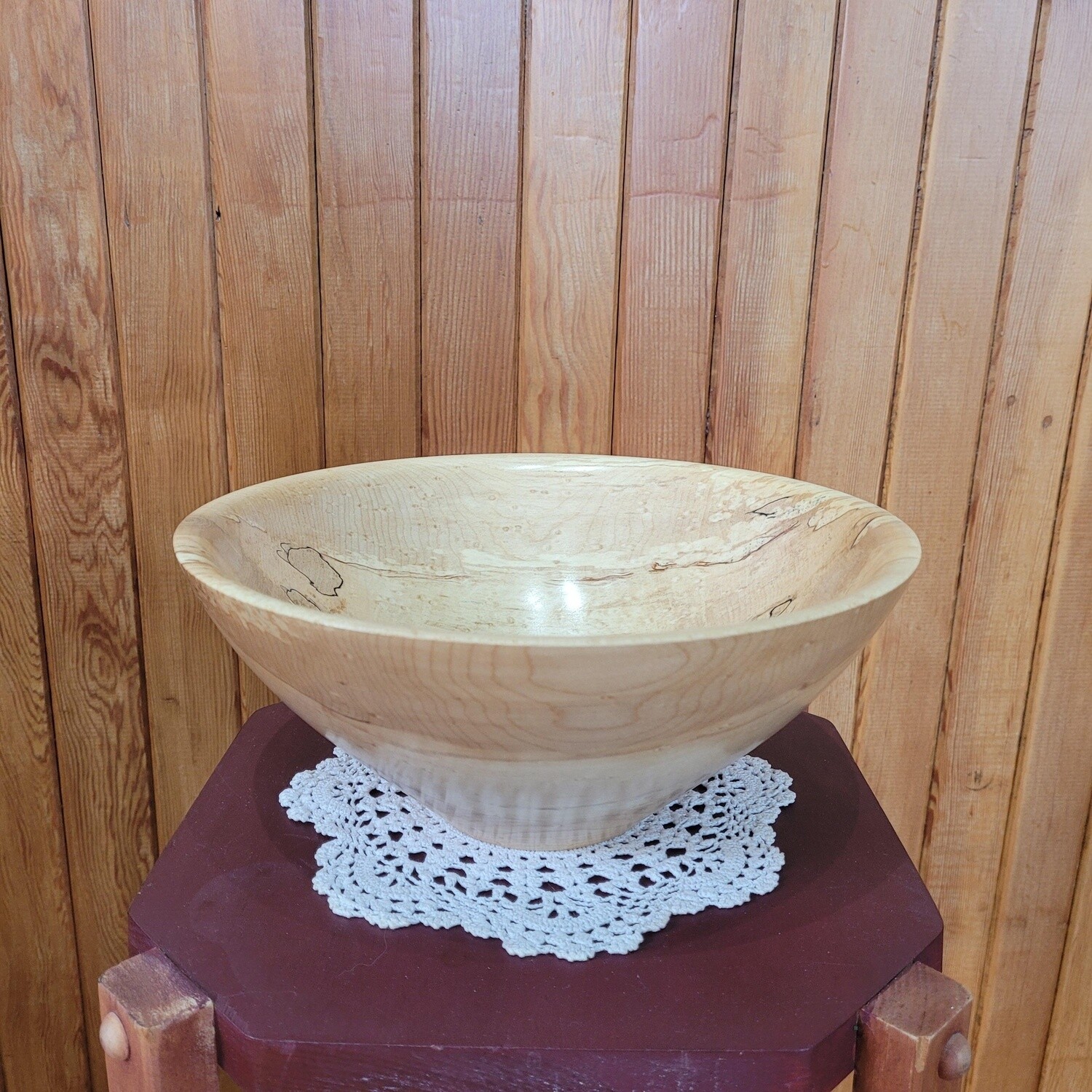 Sparlted birdseye maple bowl / Bol en érable piqué