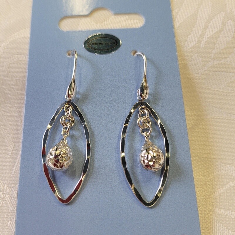 Boucles d'oreilles coupe diamant - Diamond cut earrings